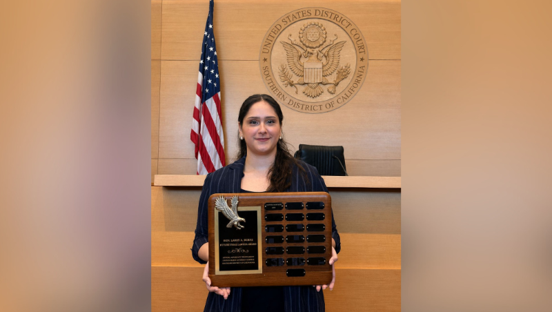 2L Victoria Lara Earns Award at U.S. Attorney's Office 